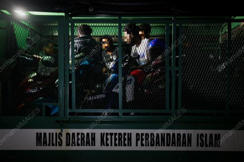 OPERASI MOTOSIKAL WARGA ASING