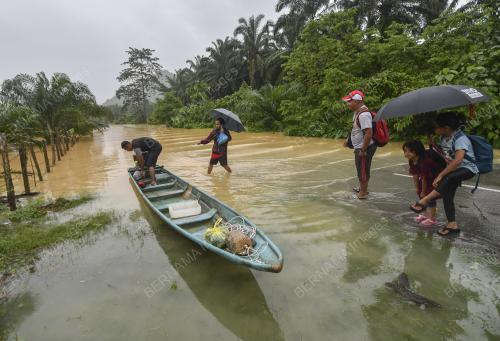 TINJAUAN BANJIR DI KELANTAN