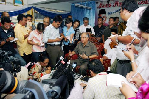 MOHD NAJIB TUN ABDUL RAZAK