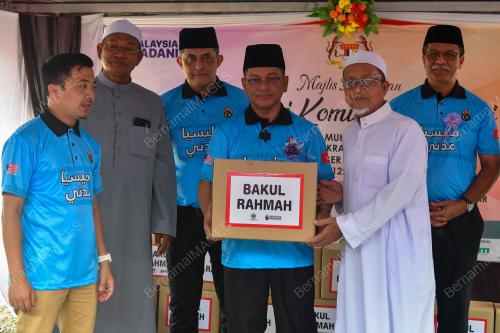 DATUK DR MOHD NA'IM MOKHTAR