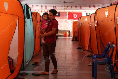 PUSAT PEMINDAHAN SEMENTARA (PPS) SK TOK DEH