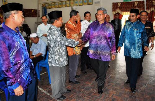 MUSTAPA MOHAMED