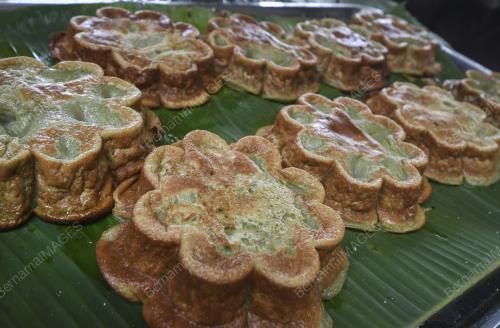 AKOK BUNGA