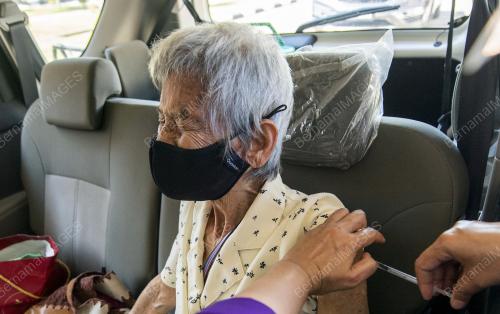 SUNTIKAN VAKSIN COVID-19 PANDU LALU