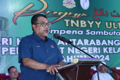 DATUK ZAHARI IBRAHIM