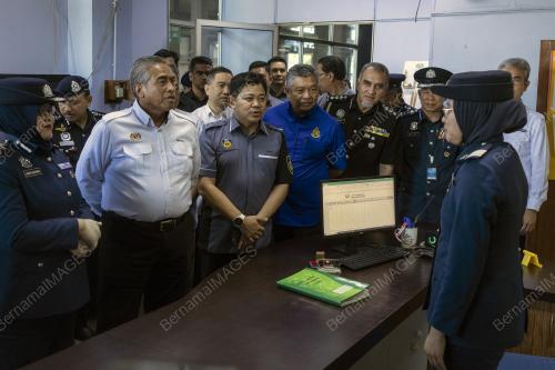TAN SRI SHAMSUL AZRI ABU BAKAR