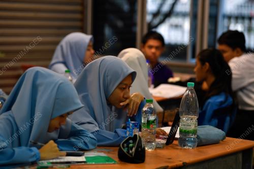 TINJAUAN SPM