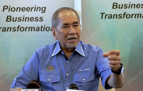 DATUK SERI DR WAN JUNAIDI TUANKU JAAFAR