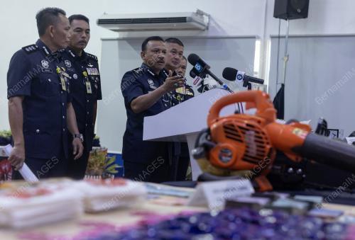 DATUK MOHD YUSOFF MAMAT