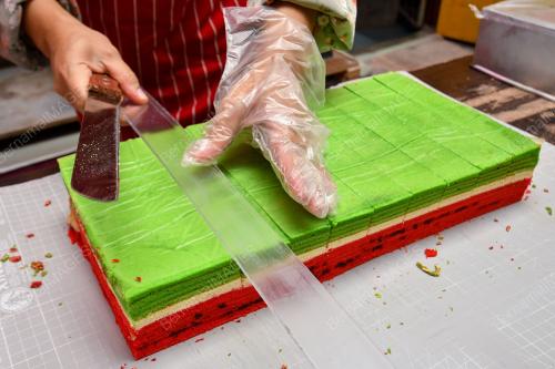 KEK LAPIS SARAWAK