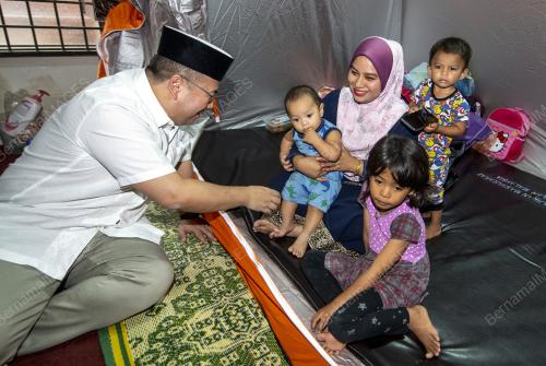 DR TENGKU MUHAMMAD FAIZ PETRA
