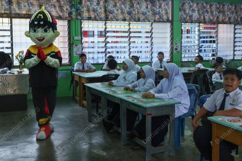 HARI PERTAMA SESI PERSEKOLAHAN