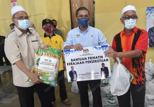 DATUK SERI TAKIYUDDIN HASSAN