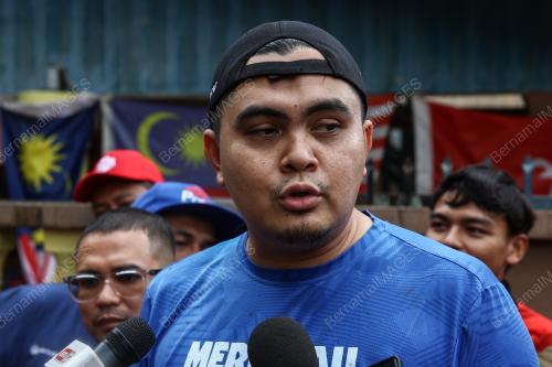 DATUK DR AKMAL SALEH