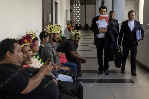 MASYARAKAT ASLI SUKU TEMIAR TANAH ADAT KELAIK