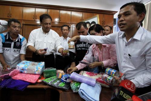 KB08_15012015_BANTUAN_BANJIR