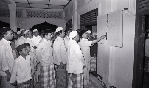 TENGKU RAZALEIGH HAMZAH