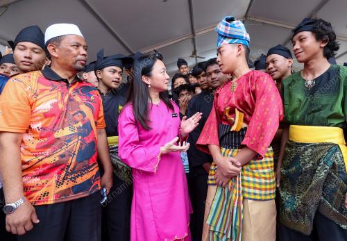 HANNAH YEOH