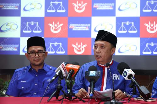 DATUK AHMAD JAZLAN YAAKUB