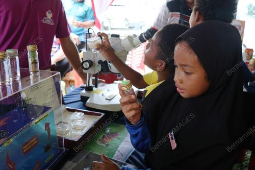 DATUK DR ZAINI HUSSIN