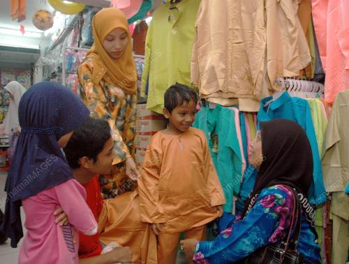 PERSIAPAN RAYA