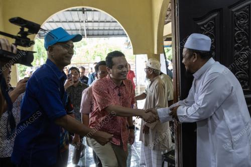 NIK NAZMI NIK AHMAD