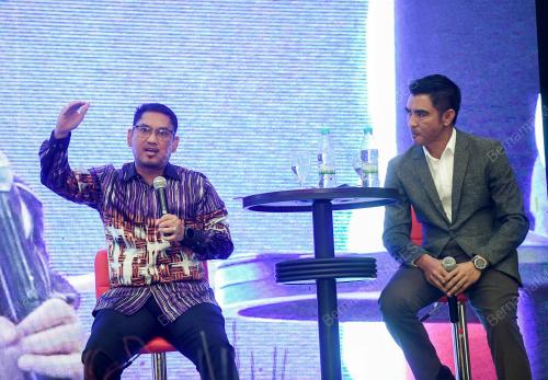DATUK SERI AHMAD FAIZAL AZUMU