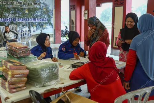 PUSAT PERMINDAHAN SEMENTARA SK DALAM RU