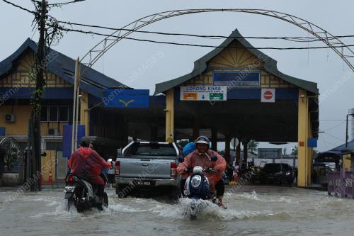BANJIR RANTAU PANJANG