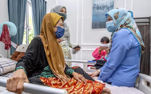 DATUK SERI RINA MOHD HARUNÃŠ