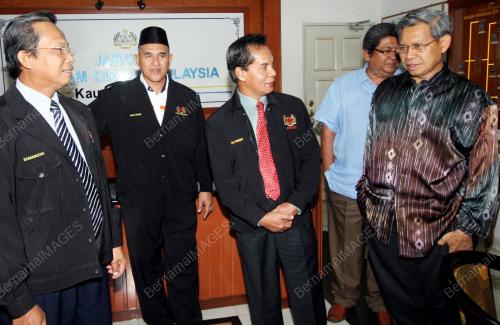 MUSTAPA MOHAMED