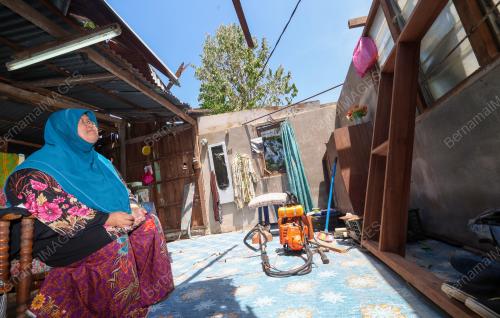 RUMAH ROSAK DILANDA RIBUT