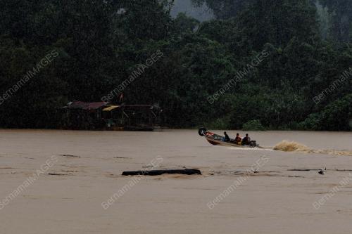 TINJAUAN PARAS AIR SUNGAI KELANTAN
