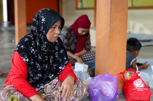 PUSAT PEMINDAHAN SEMENTARA