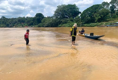 TINJAUAN SUNGAI MUSIM KEMARAU