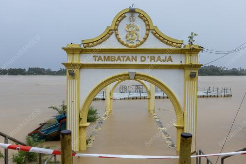 SUNGAI KELANTAN TAMBATAN D'RAJA