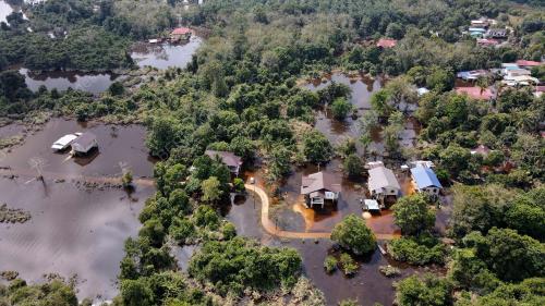 TINJAUAN BANJIR GENANG KAMPUNG TERSANG