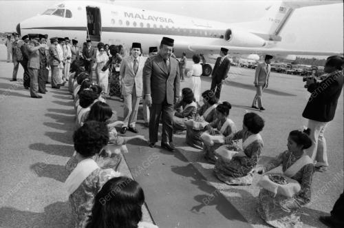 TUANKU SYED SIRAJUDDIN