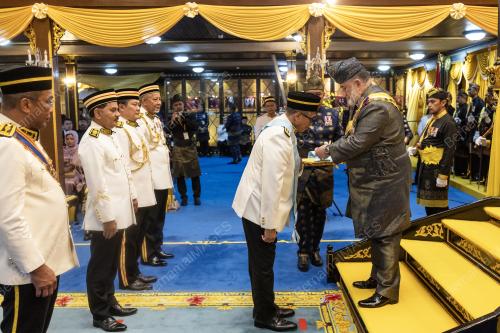 SULTAN MUHAMMAD V