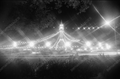 SUASANA MALAM