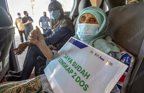 SUNTIKAN VAKSIN COVID-19 PANDU LALU