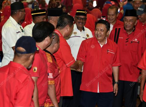 DATUK AHMAD JAZLAN YAAKUB