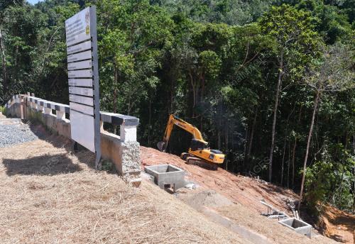 PEMBAIKAN CERUN JALAN