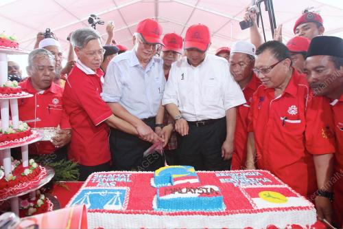 DATUK SERI NAJIB TUN RAZAK