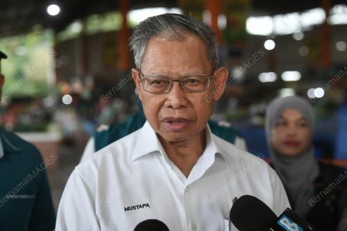 DATUK SERI MUSTAPA MOHAMED