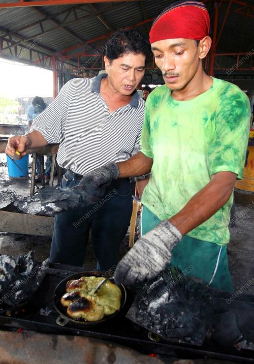ZULKIFILI AWANG