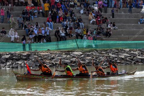 PERLUMBAAN PERAHU JOKONG