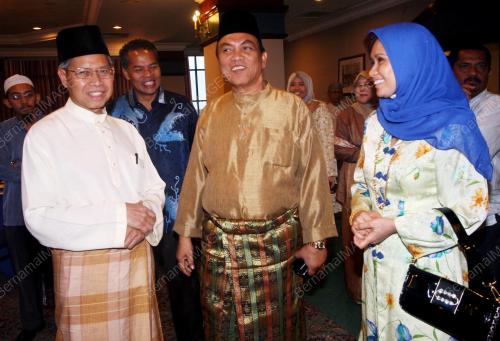 MUSTAPA MOHAMED