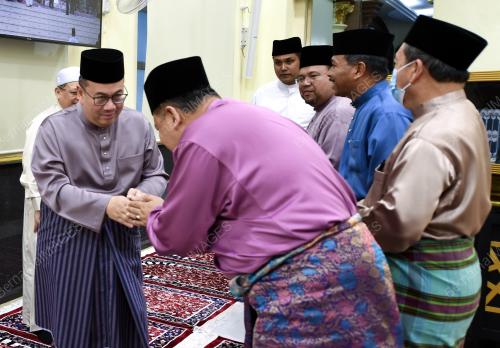 DR TENGKU MUHAMMAD FAIZ PETRA