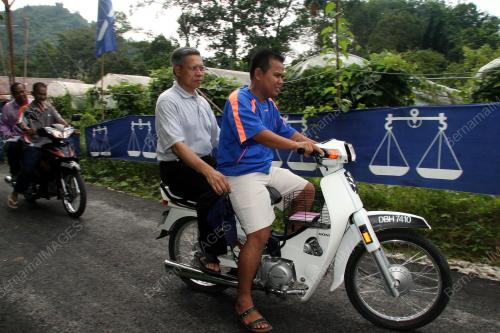 PILIHAN RAYA KECIL DUN MANIK URAI